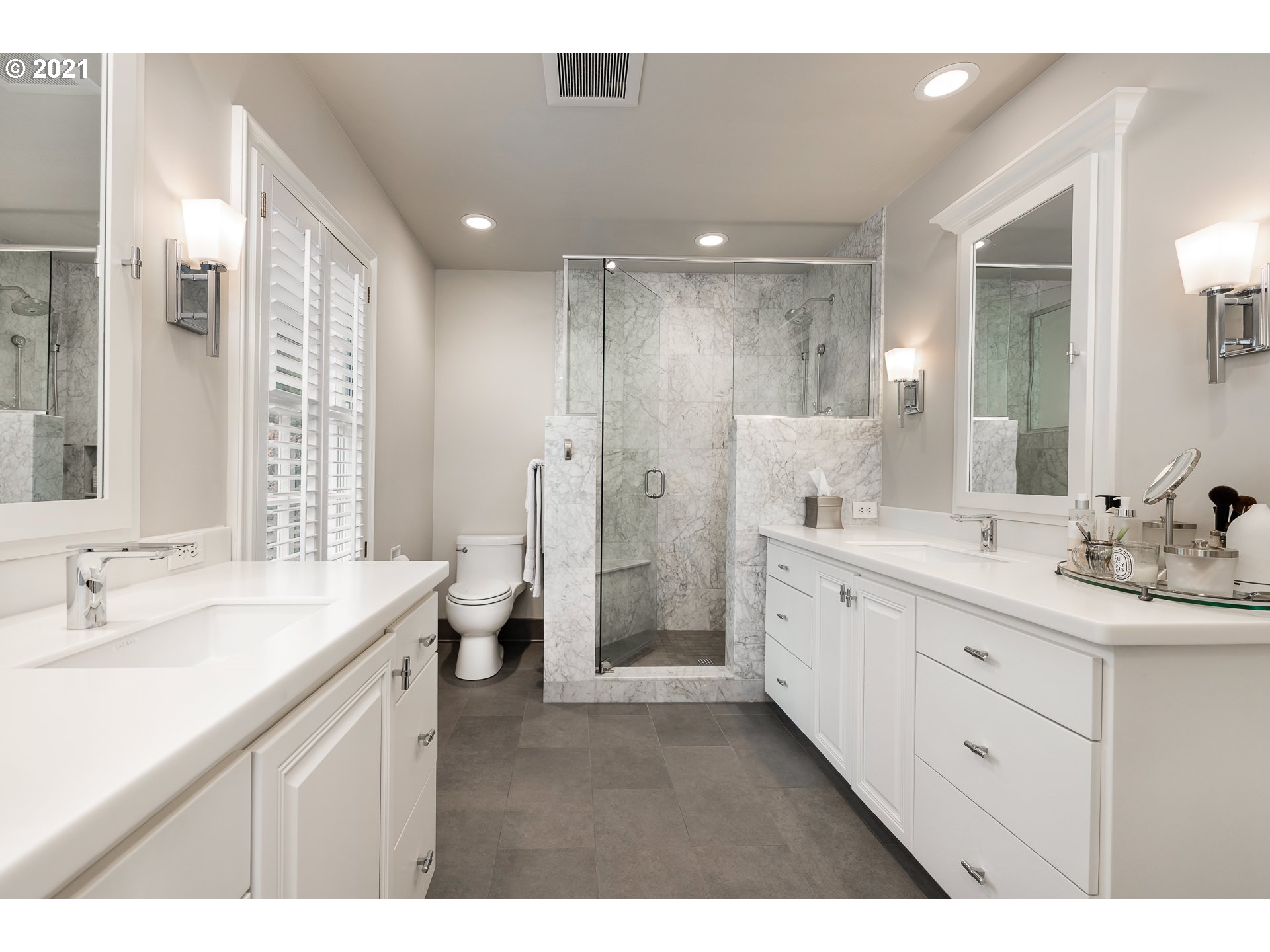 2430 South Military Road Portland, OR 97219 - Photo 18 of 32 Gallery Image 18