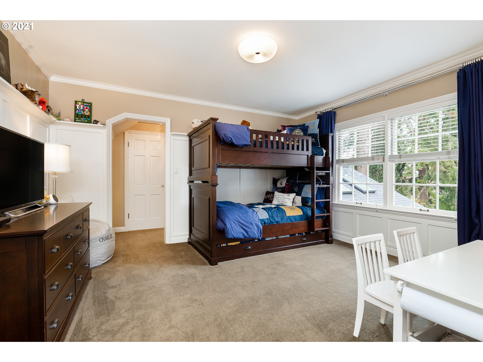 2430 South Military Road Portland, OR 97219 - Photo 20 of 32 Gallery Image 20