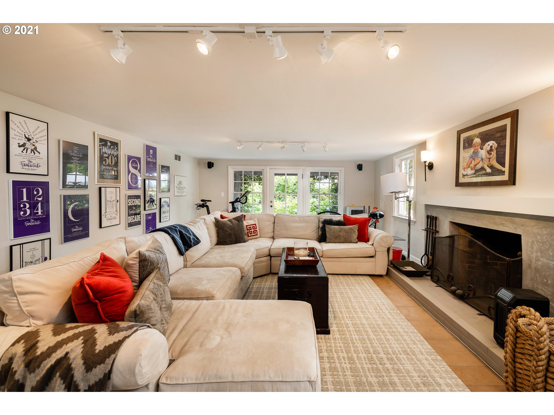 2430 South Military Road Portland, OR 97219 - Photo 25 of 32 Gallery Image 25