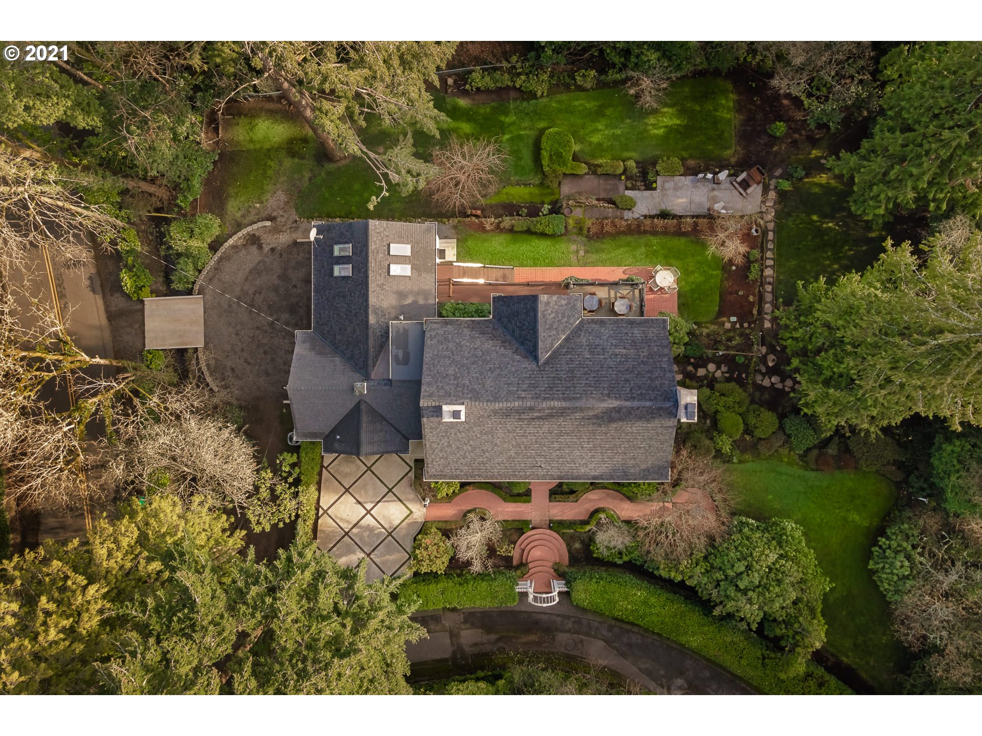 2430 South Military Road Portland, OR 97219 - Photo 30 of 32 Gallery Image 30