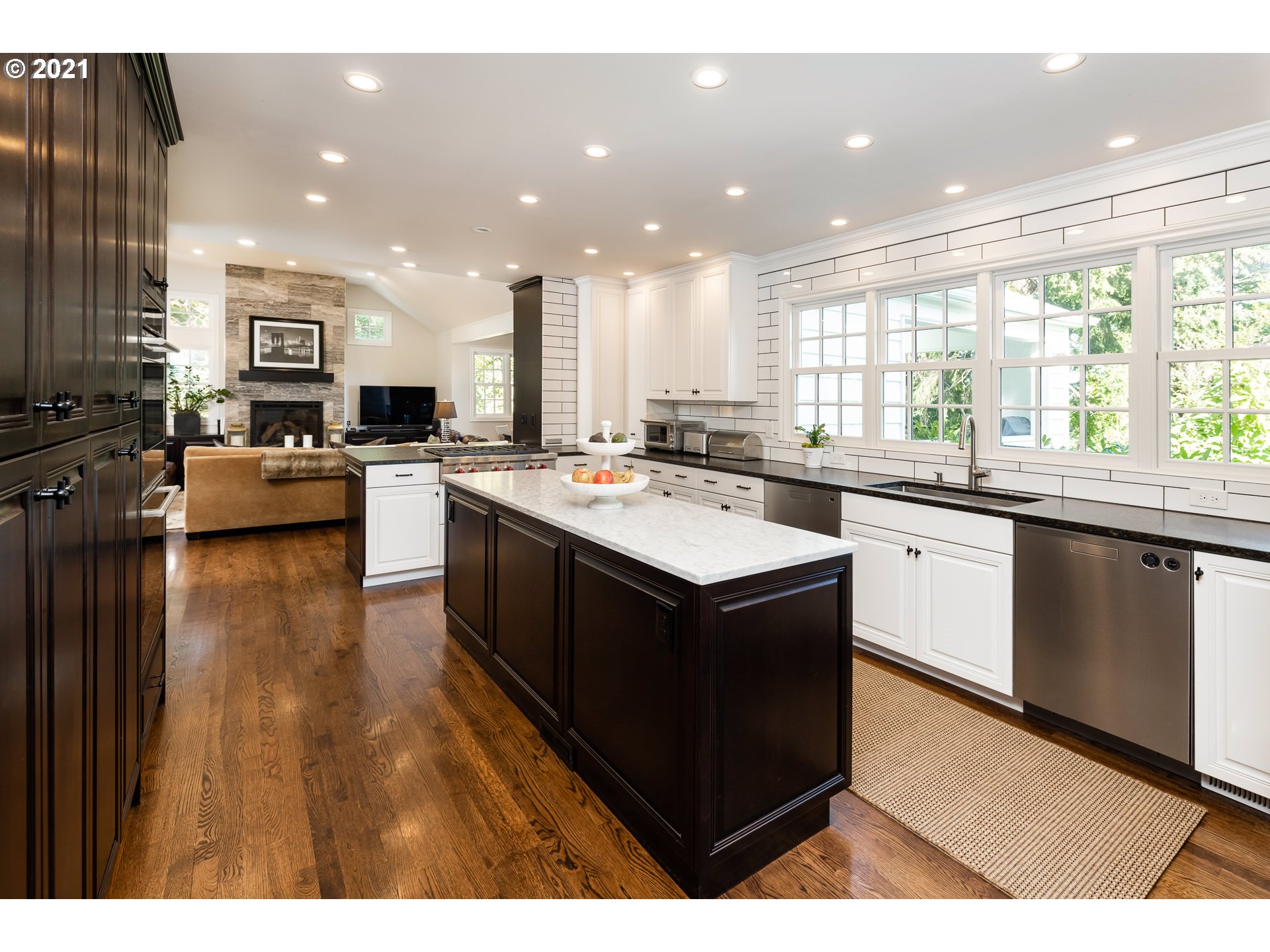 2430 South Military Road Portland, OR 97219 - Photo 8 of 32 Gallery Image 8