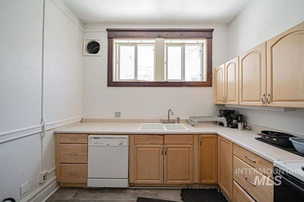 310 East Center Street Pocatello, ID 83201 - Photo 37 of 50