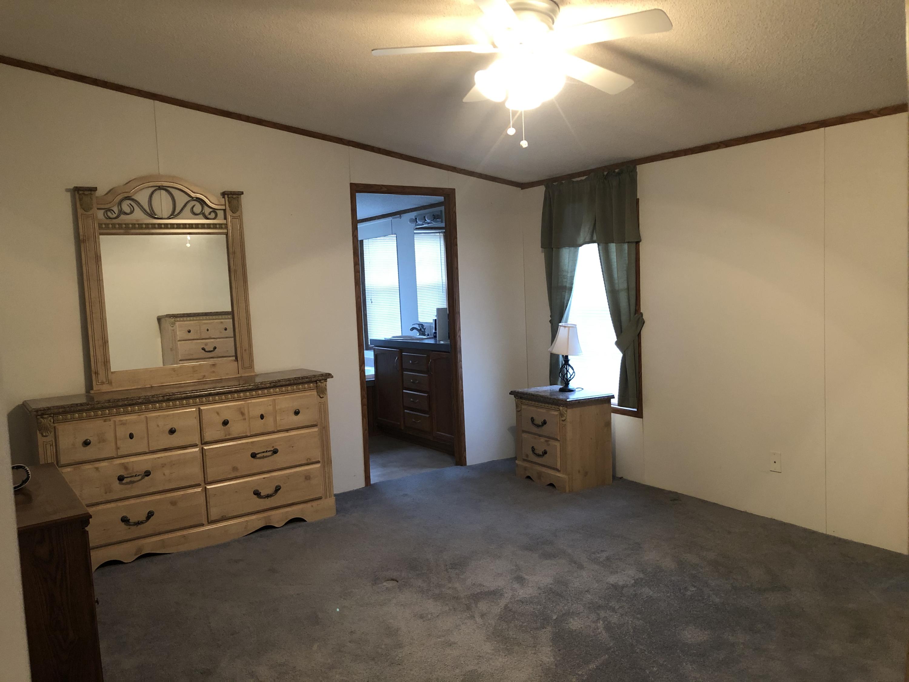 321 Vanner Road Washington