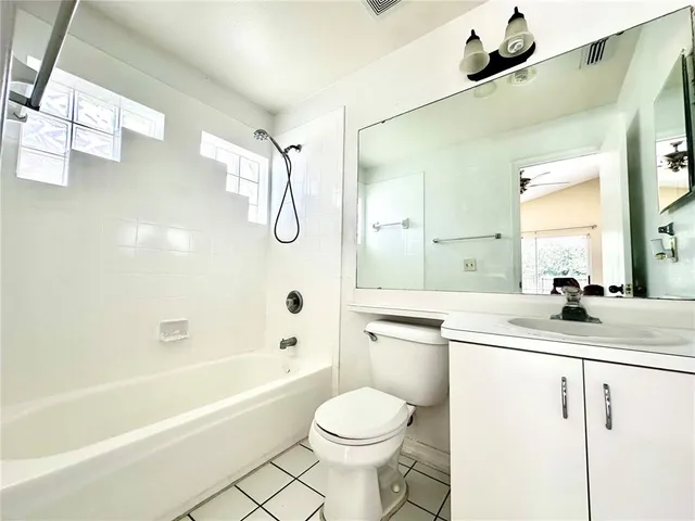 $1,899 | 9606 Chandon Drive, Orlando, FL 32825