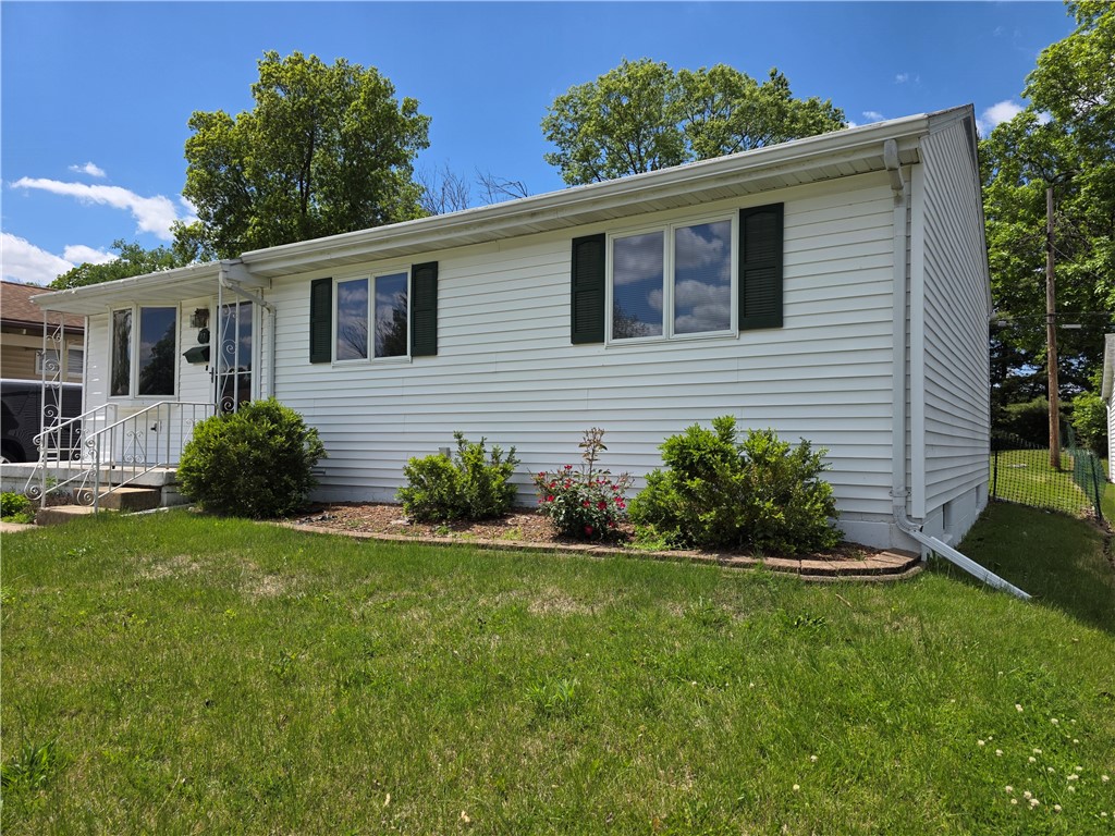 77 Isabella Drive Decatur, IL 62521 - Photo 2 of 33 Gallery Image 2
