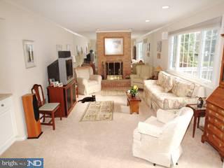 732 Knight Road Blue Bell, PA 19422 - Photo 4 of 6 Gallery Image 4