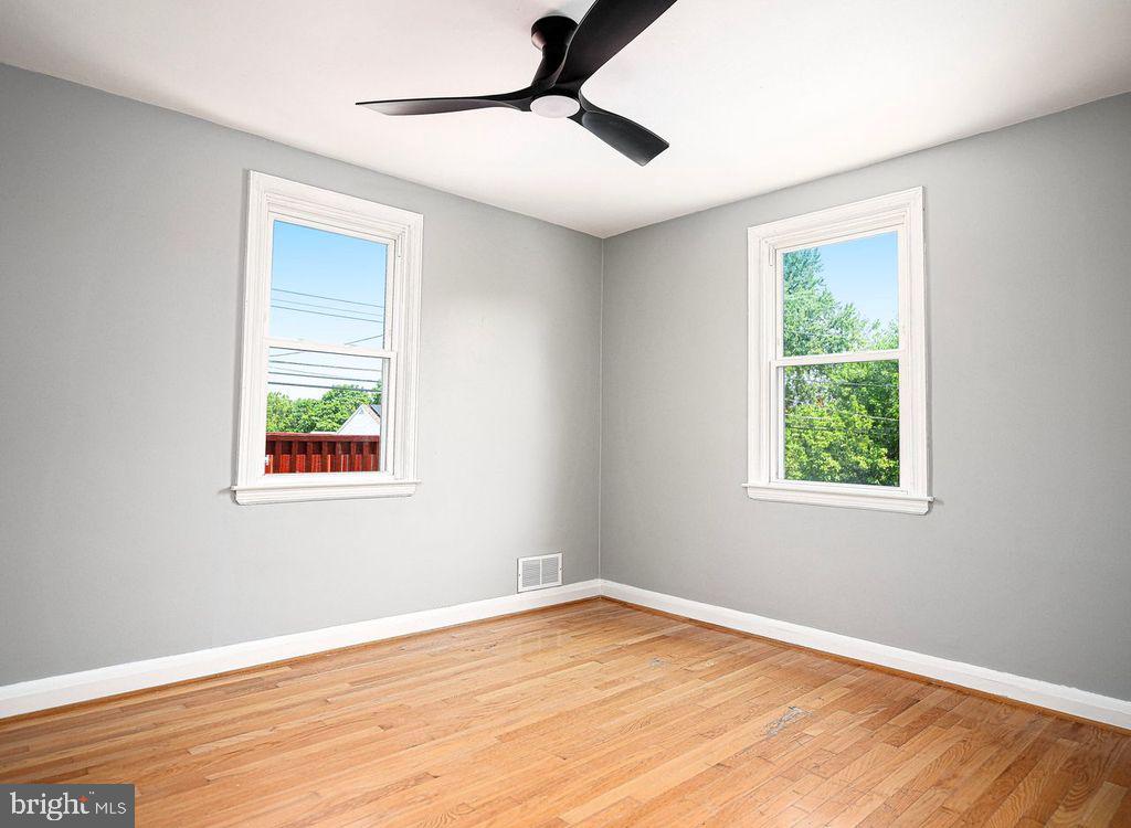 4216 Thorncliff Road Nottingham, MD 21236 - Photo 12 of 40 Gallery Image 12