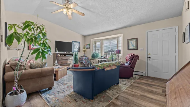 $349,900 | 3280 D D 3/4 Road, Clifton, CO 81520