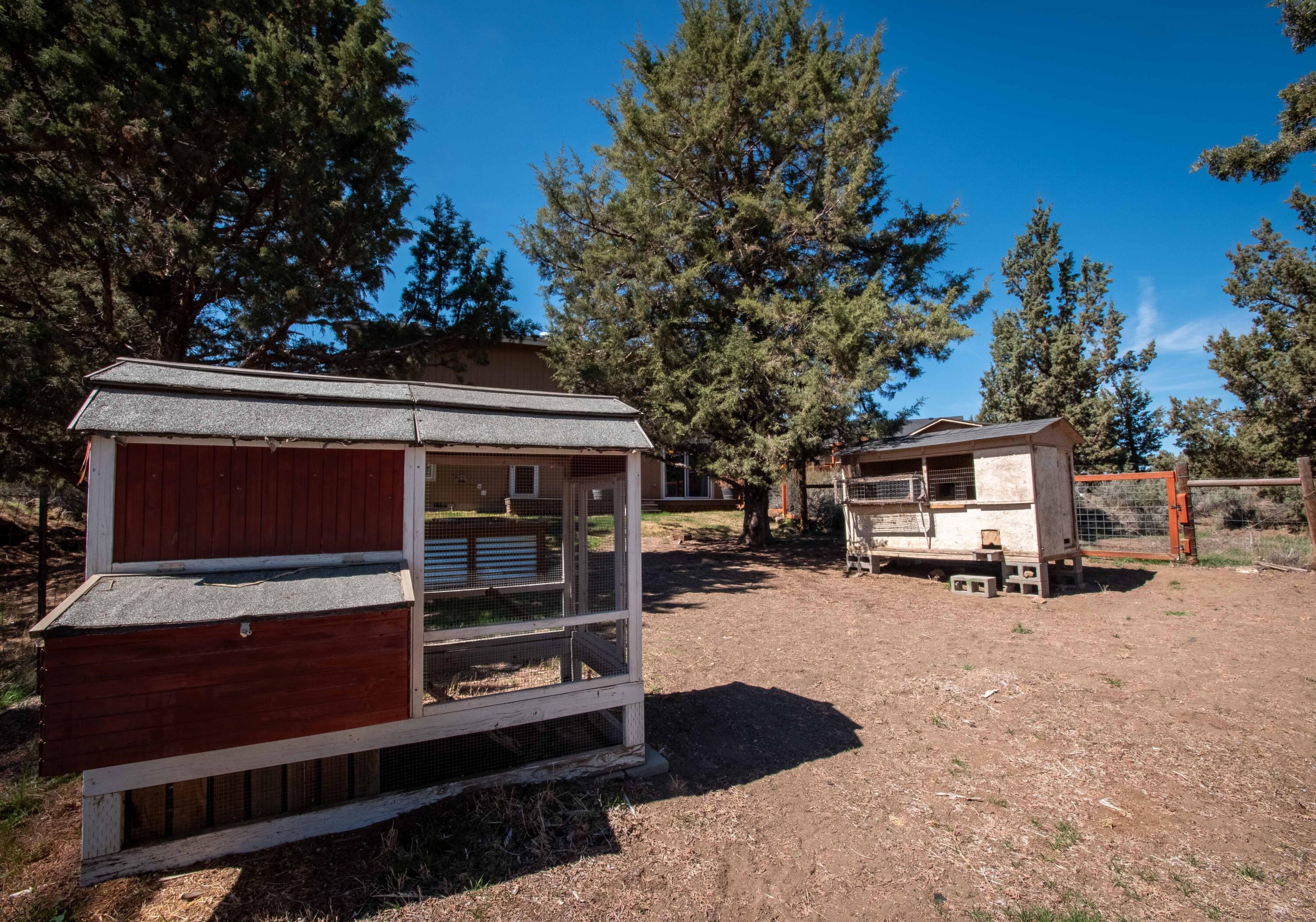 60965 Ward Road Bend, OR 97702 - Photo 36 of 50 60965-WARD-RD-SML-56