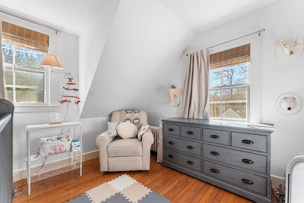29 Cottage Street Wellesley, MA 02482 - Photo 18 of 42