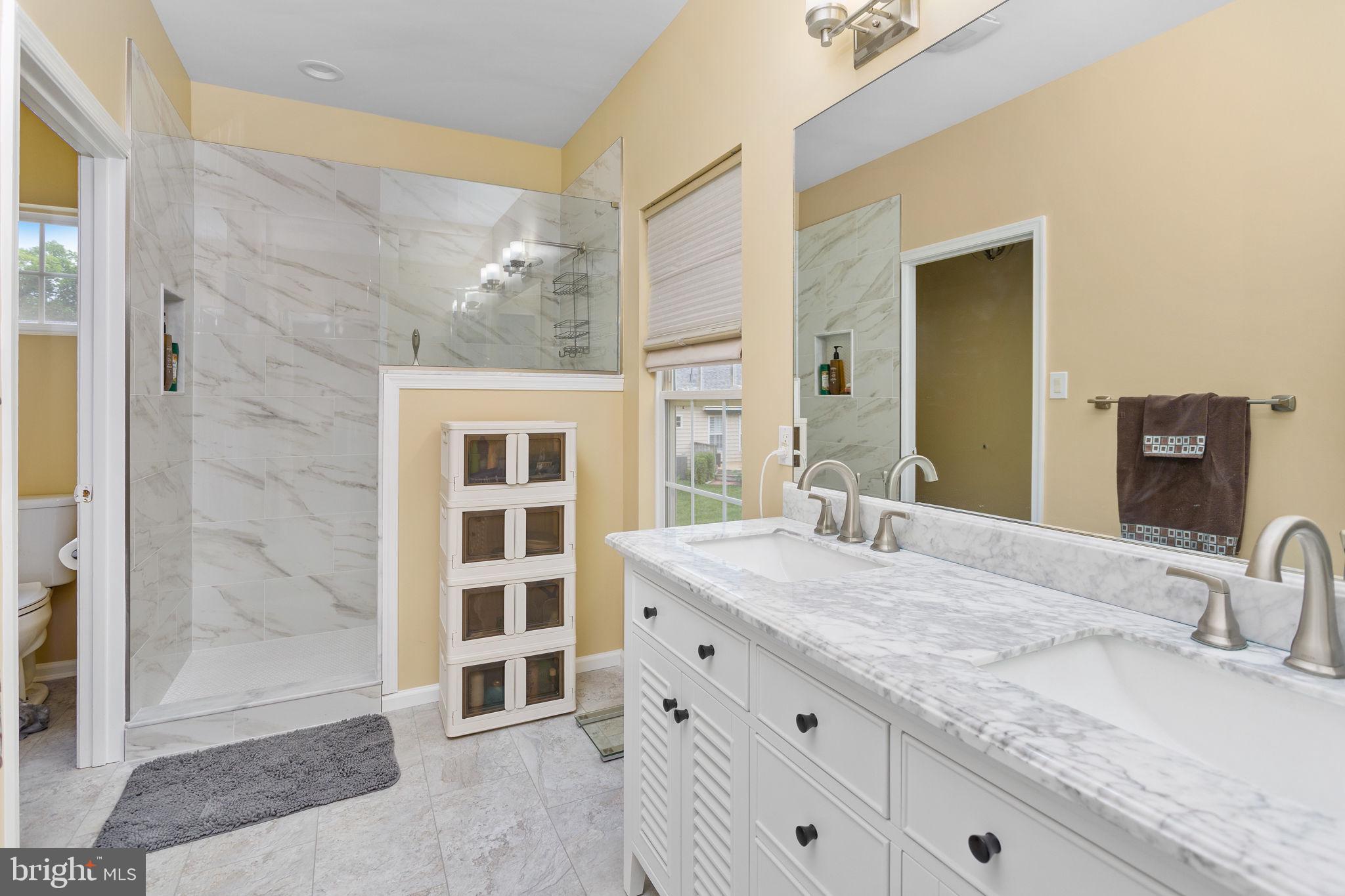 5 Tommys Meadow Pemberton, NJ 08068 - Photo 18 of 29 Elegant en-suite new bathroom