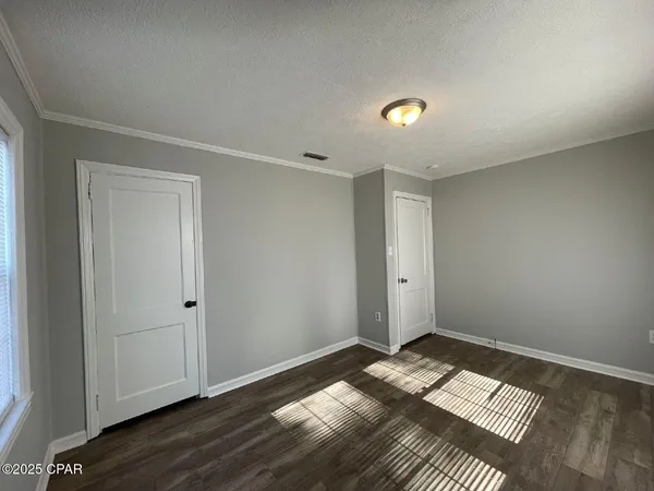$1,800 | 1010 West 12th Court, Panama City, FL 32401