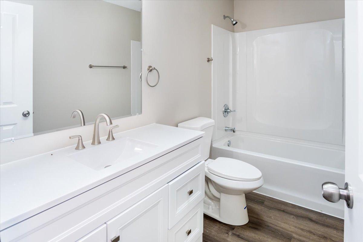 819 Dorland Road South Maplewood, MN 55119 - Photo 17 of 32