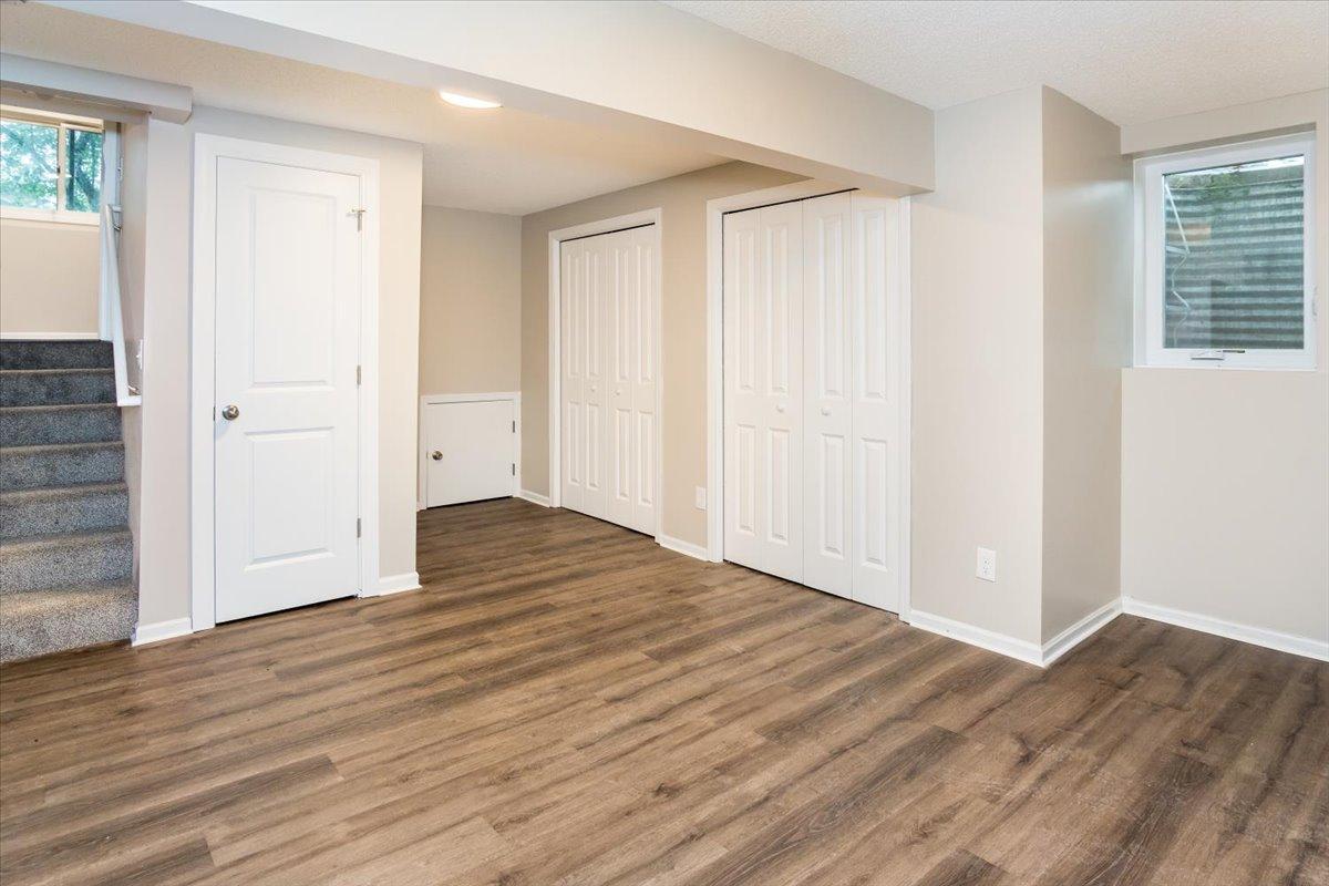 819 Dorland Road South Maplewood, MN 55119 - Photo 23 of 32