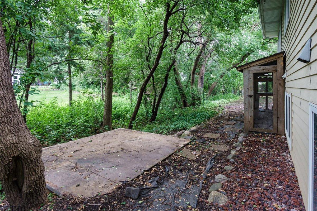 819 Dorland Road South Maplewood, MN 55119 - Photo 31 of 32