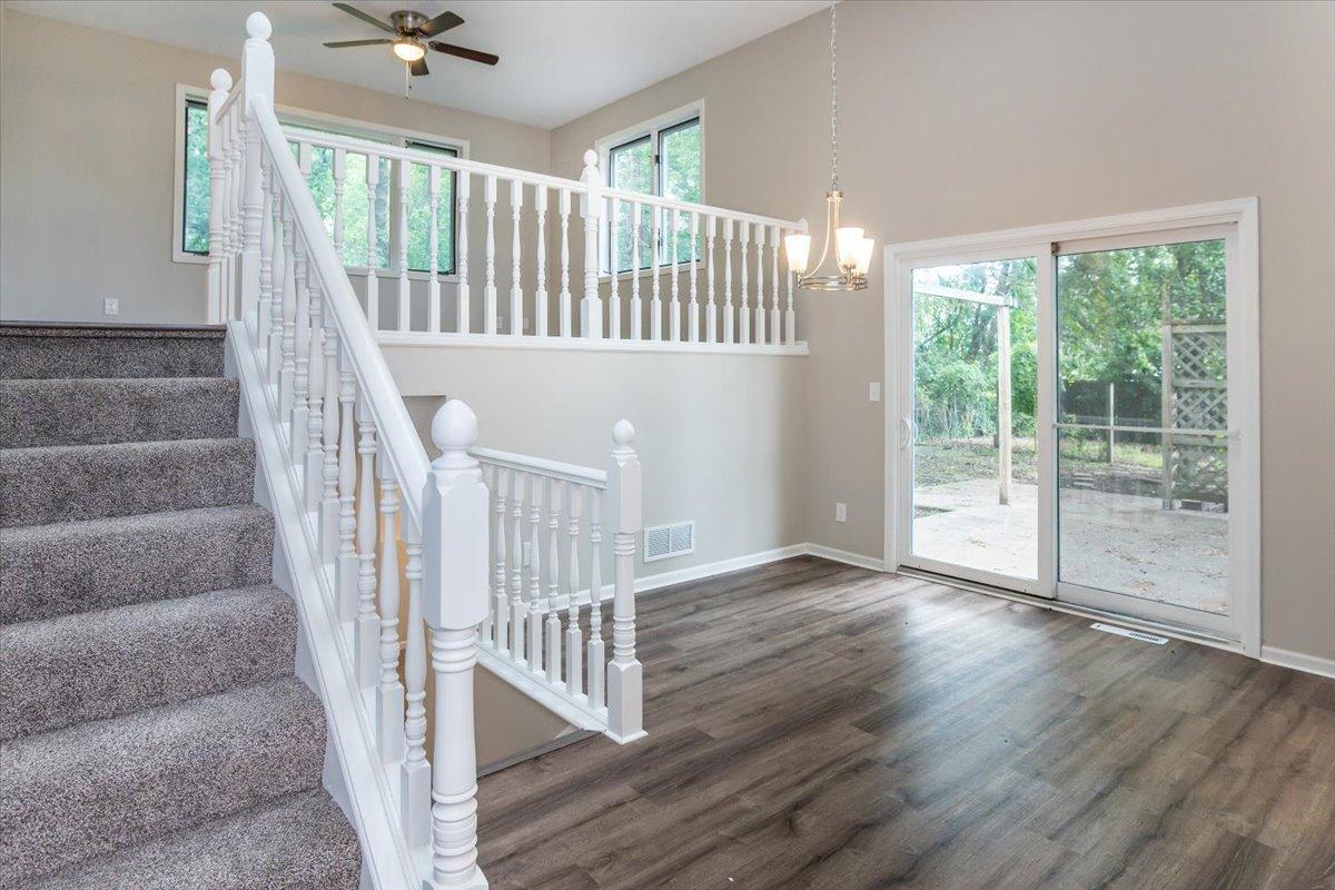 819 Dorland Road South Maplewood, MN 55119 - Photo 6 of 32