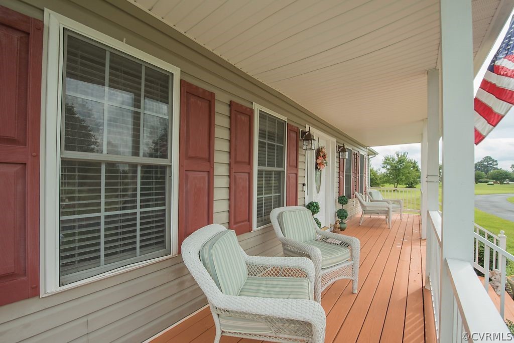 9750 Holdsworth Road Disputanta, VA 23842 - Photo 3 of 49 Gallery Image 3