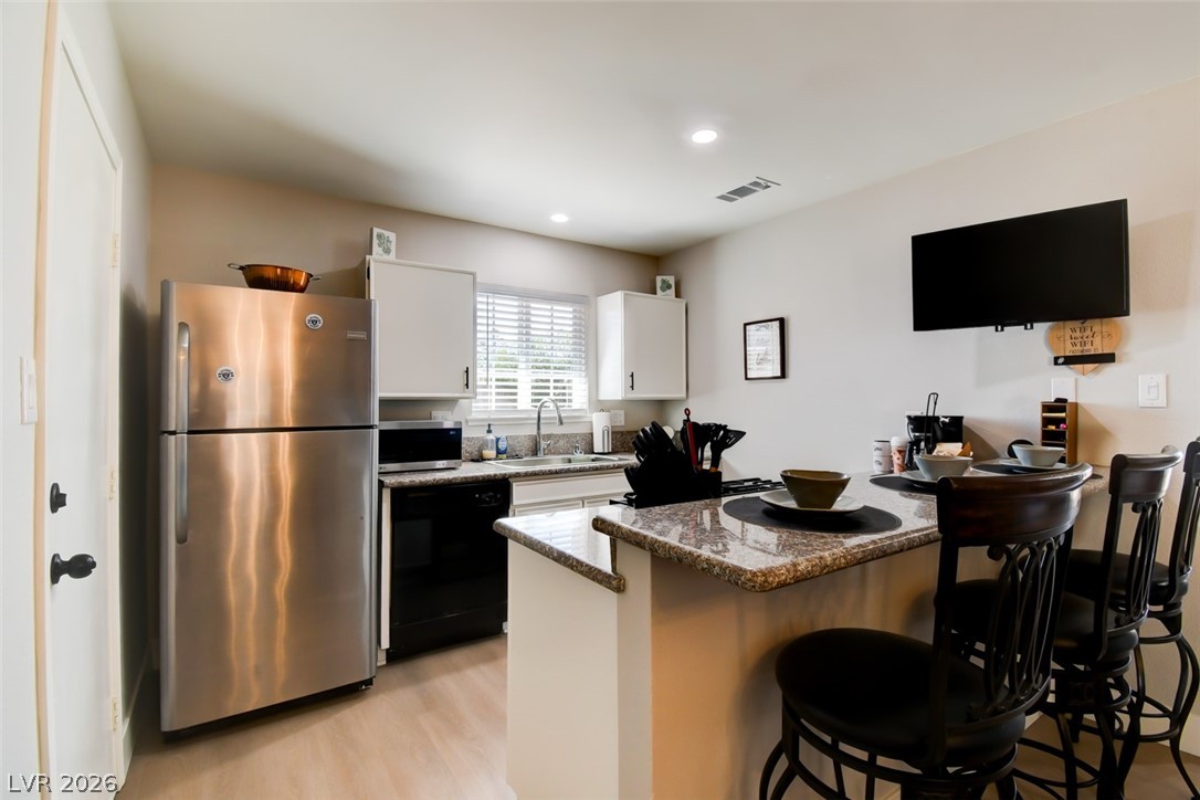 1032 Alan Shepard Street Las Vegas, NV 89145 - Photo 4 of 14