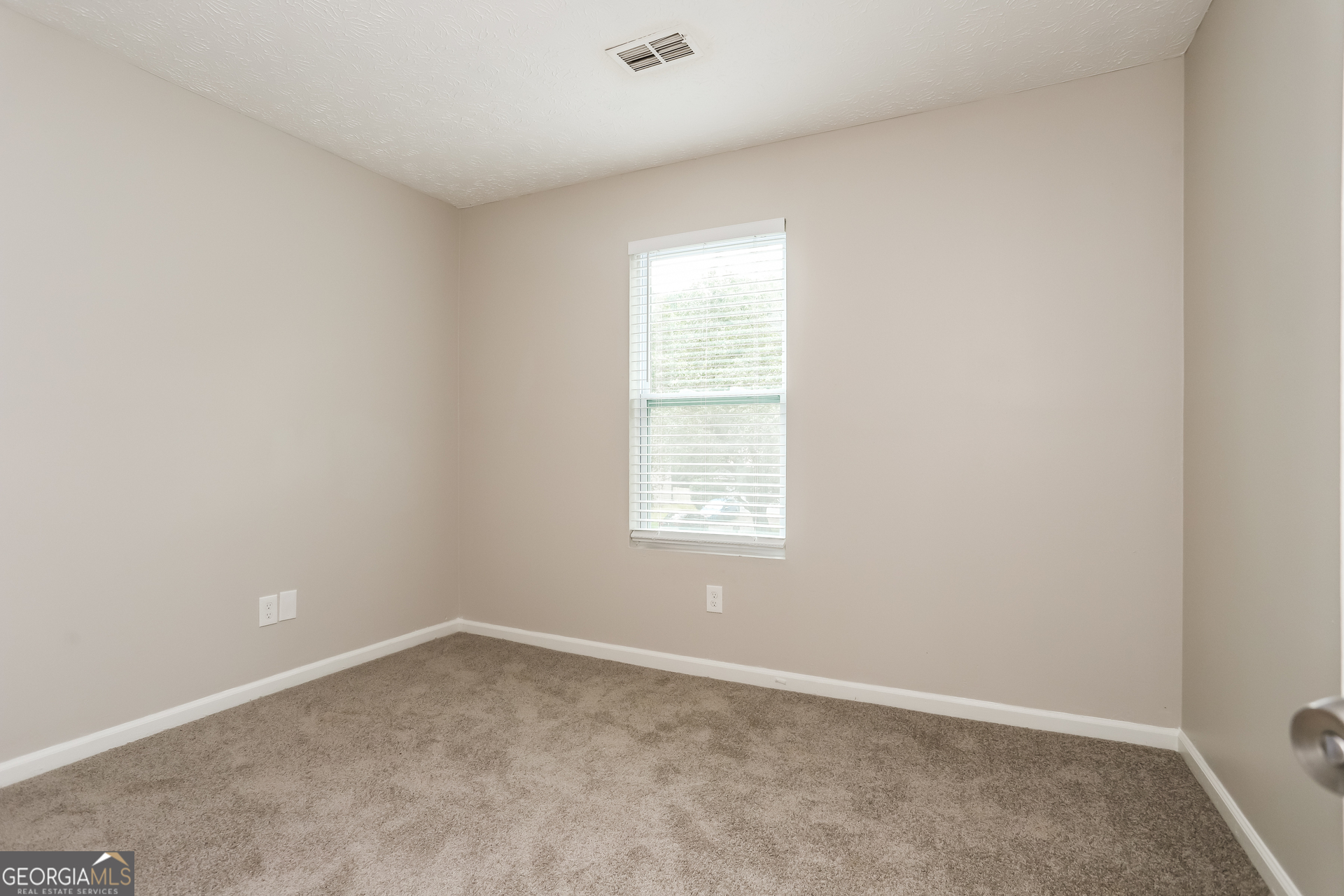 819 Martin Road Stone Mountain, GA 30088 - Photo 11 of 18