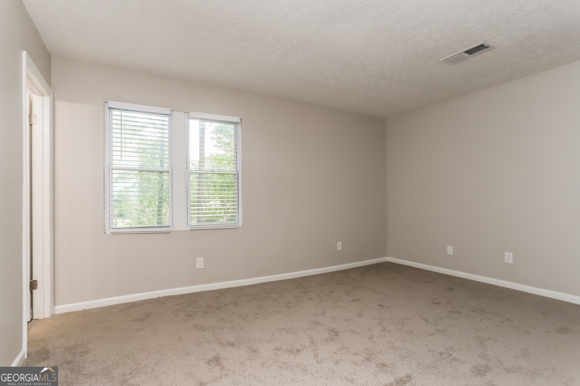 819 Martin Road Stone Mountain, GA 30088 - Photo 7 of 18