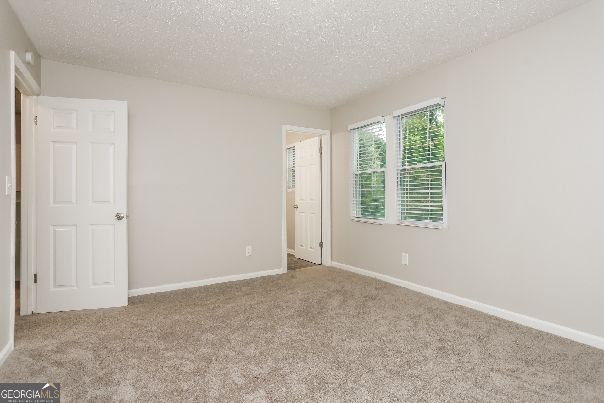 819 Martin Road Stone Mountain, GA 30088 - Photo 8 of 18