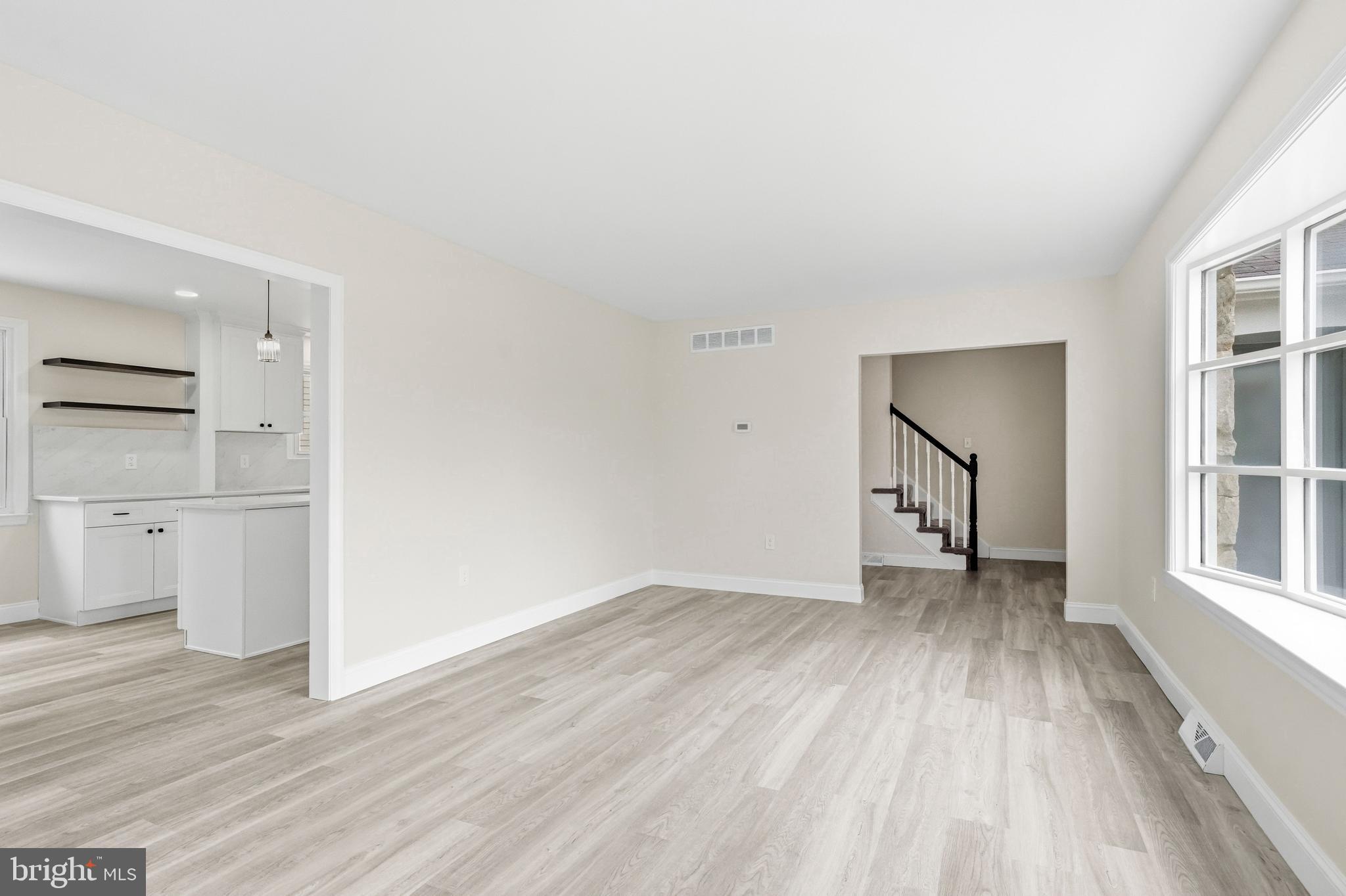5 Jefferson Drive Clementon, NJ 08021 - Photo 11 of 43
