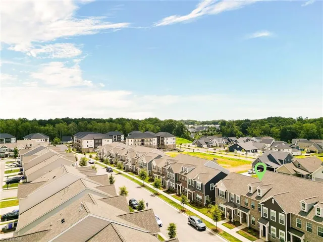 $304,500 | 1419 Prospect Hl Street, Kernersville, NC 27284