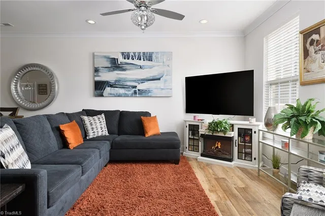 $304,500 | 1419 Prospect Hl Street, Kernersville, NC 27284