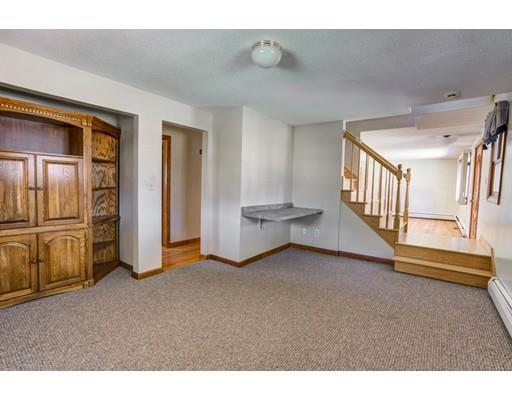 127 Cross Road Holyoke, MA 01040 - Photo 11 of 30