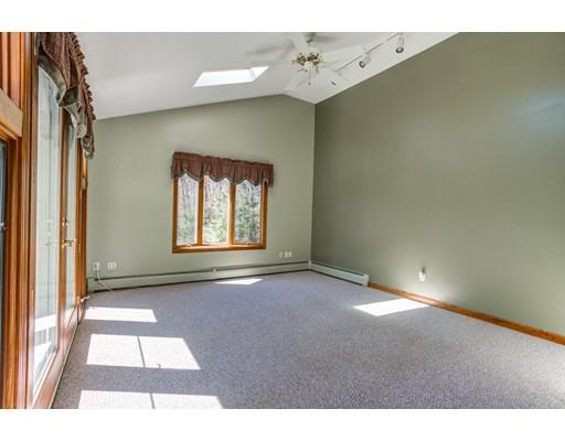 127 Cross Road Holyoke, MA 01040 - Photo 5 of 30