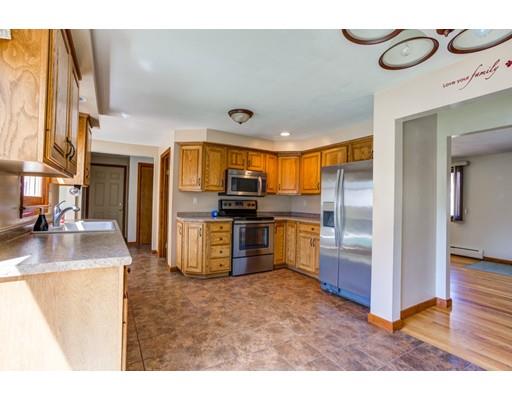 127 Cross Road Holyoke, MA 01040 - Photo 9 of 30