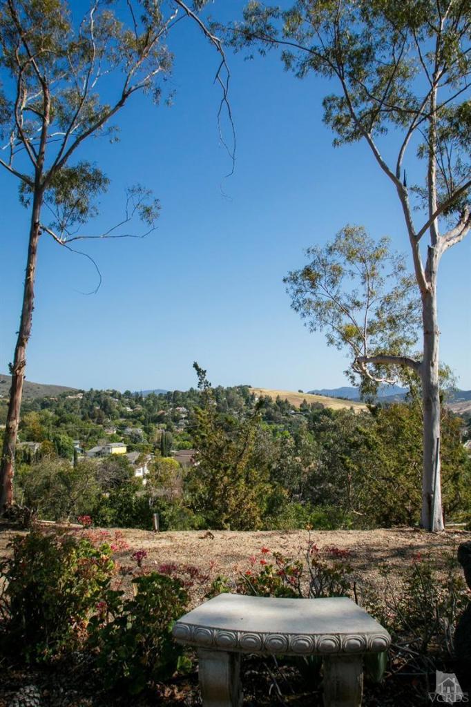1815 La Granada Drive Thousand Oaks, CA 91362 - Photo 23 of 38 a view of a yard with an outdoor space