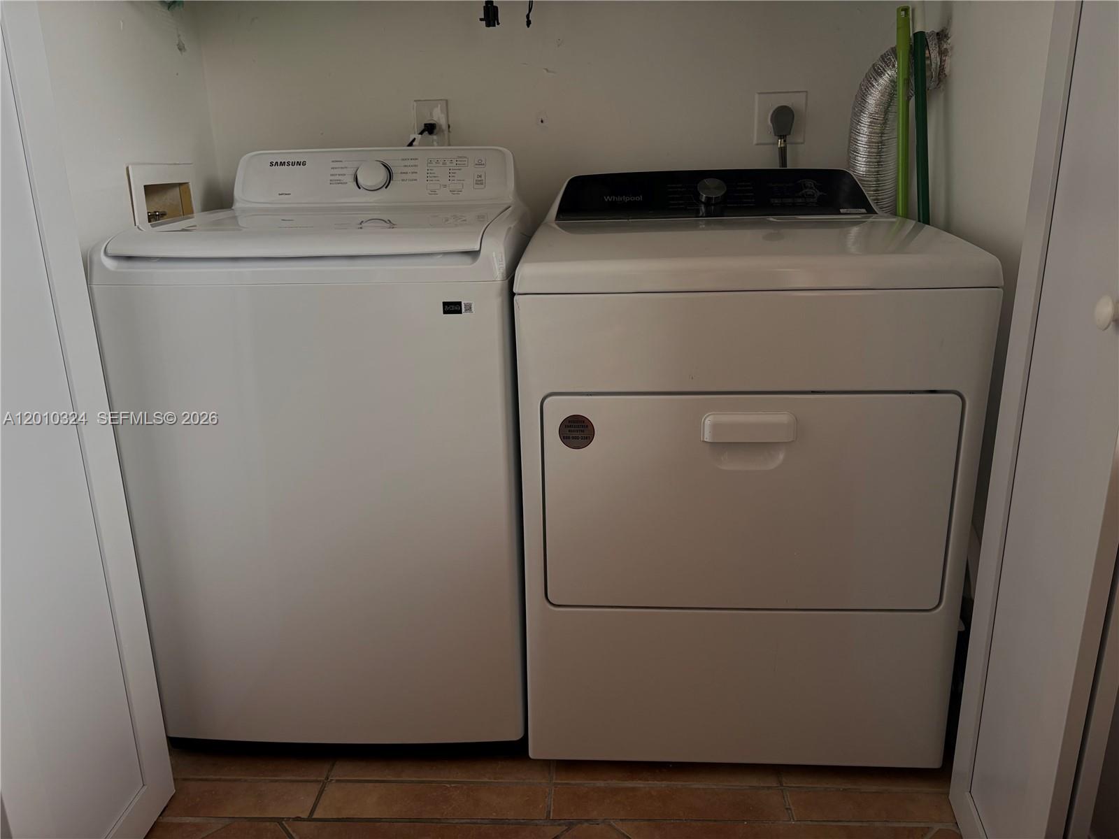 5424 Gate Lake Road, Unit 5424 Tamarac, FL 33319 - Photo 7 of 10