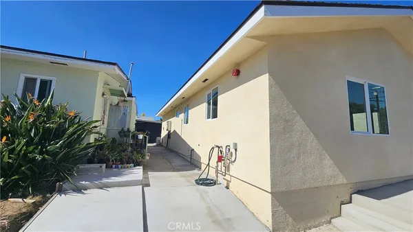 a view of entryway