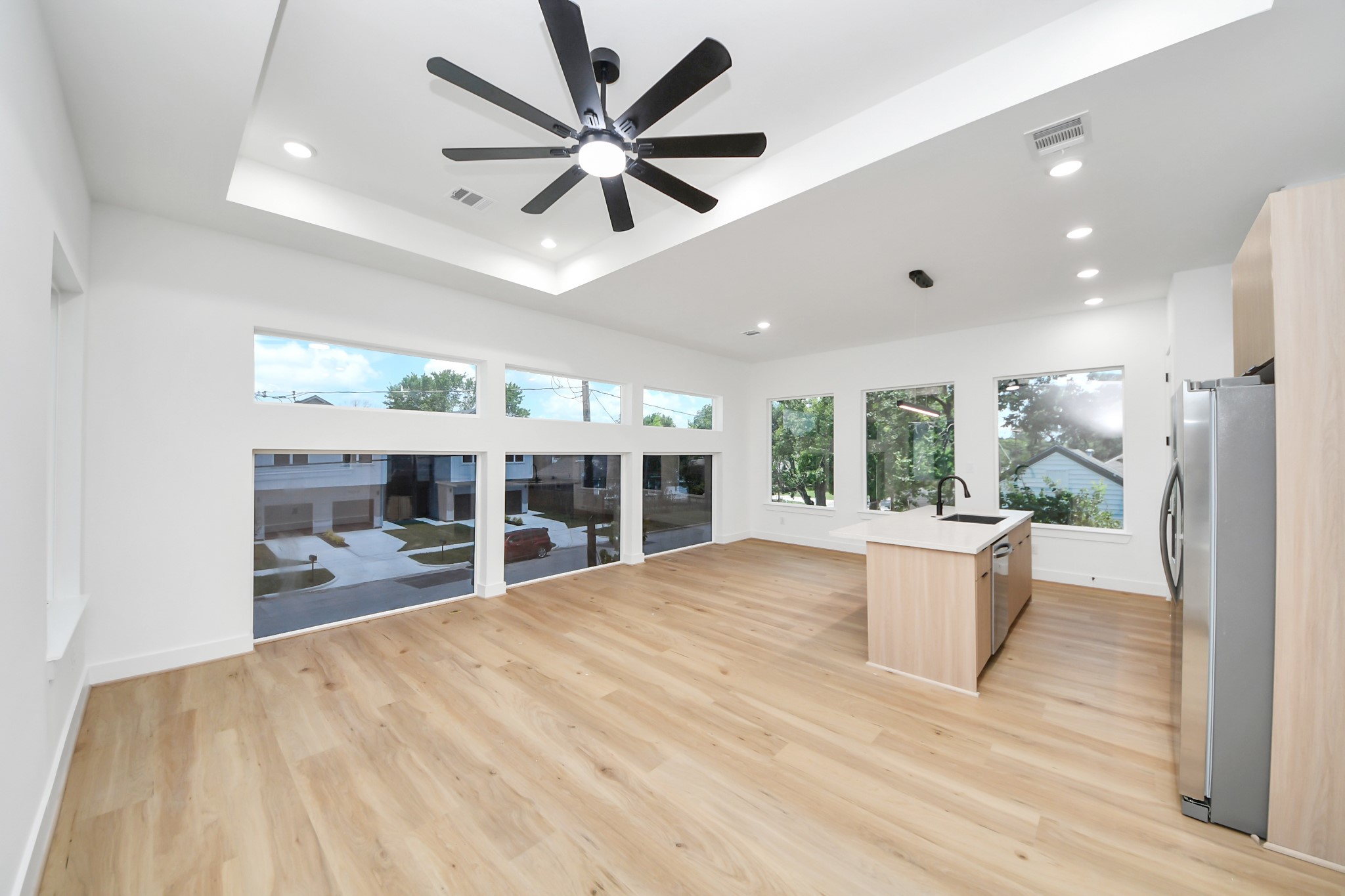 7117 Eastwood Street Houston, TX 77021 - Photo 2 of 35
