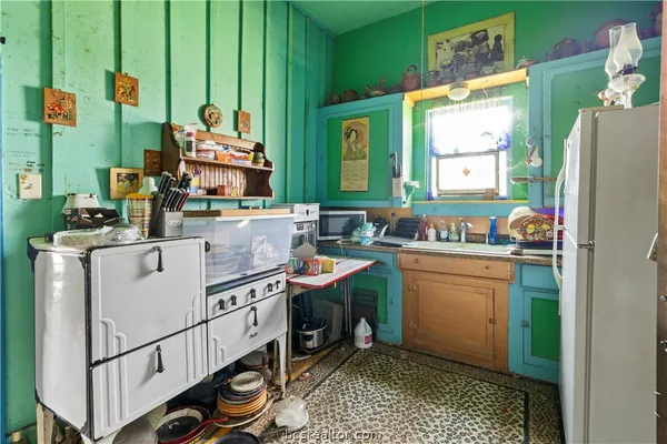 $199,000 | 600 West Wm J Bryan Parkway, Bryan, TX 77803