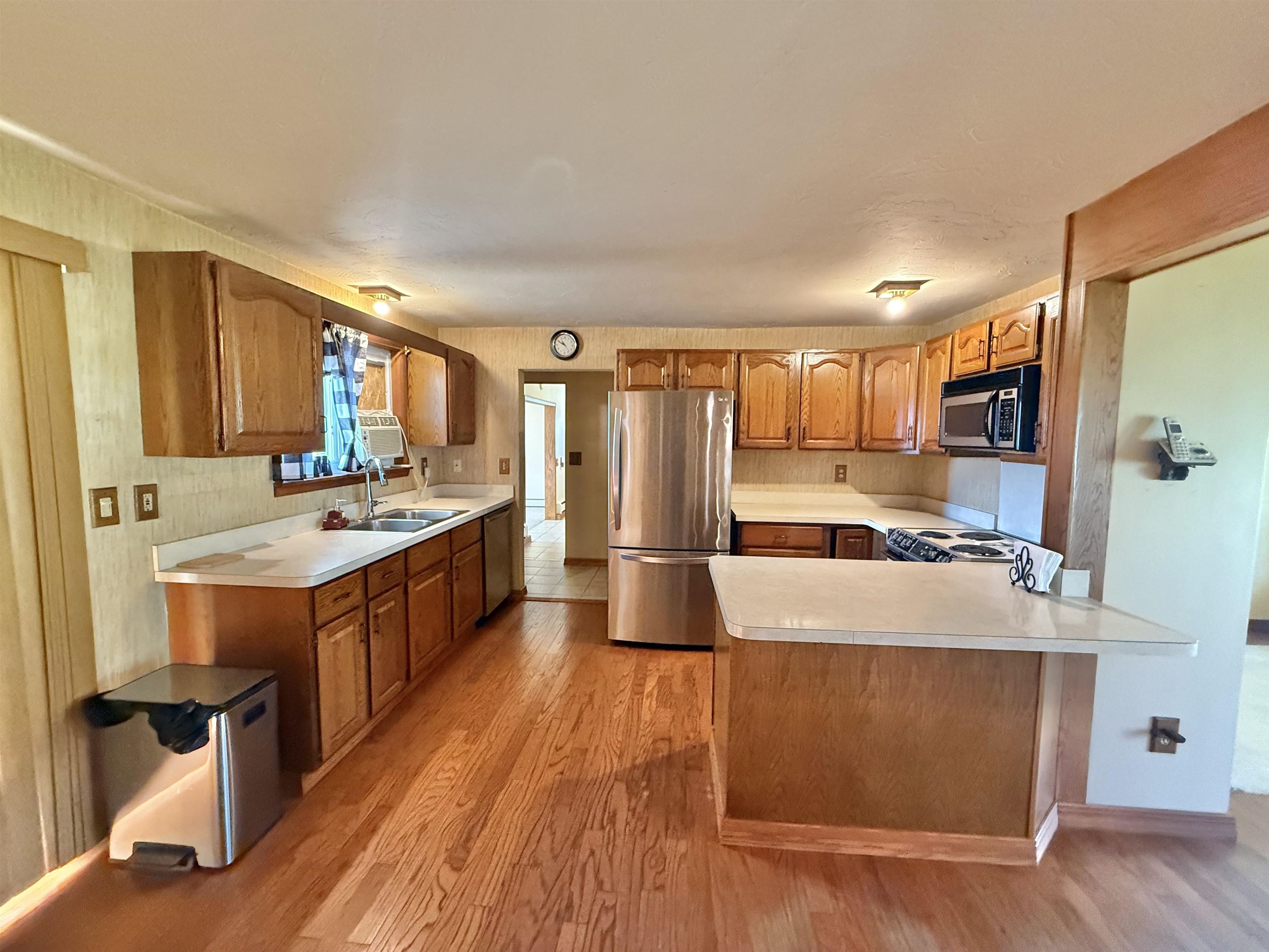 5920 Avalon Road Pinconning, MI 48650 - Photo 16 of 56