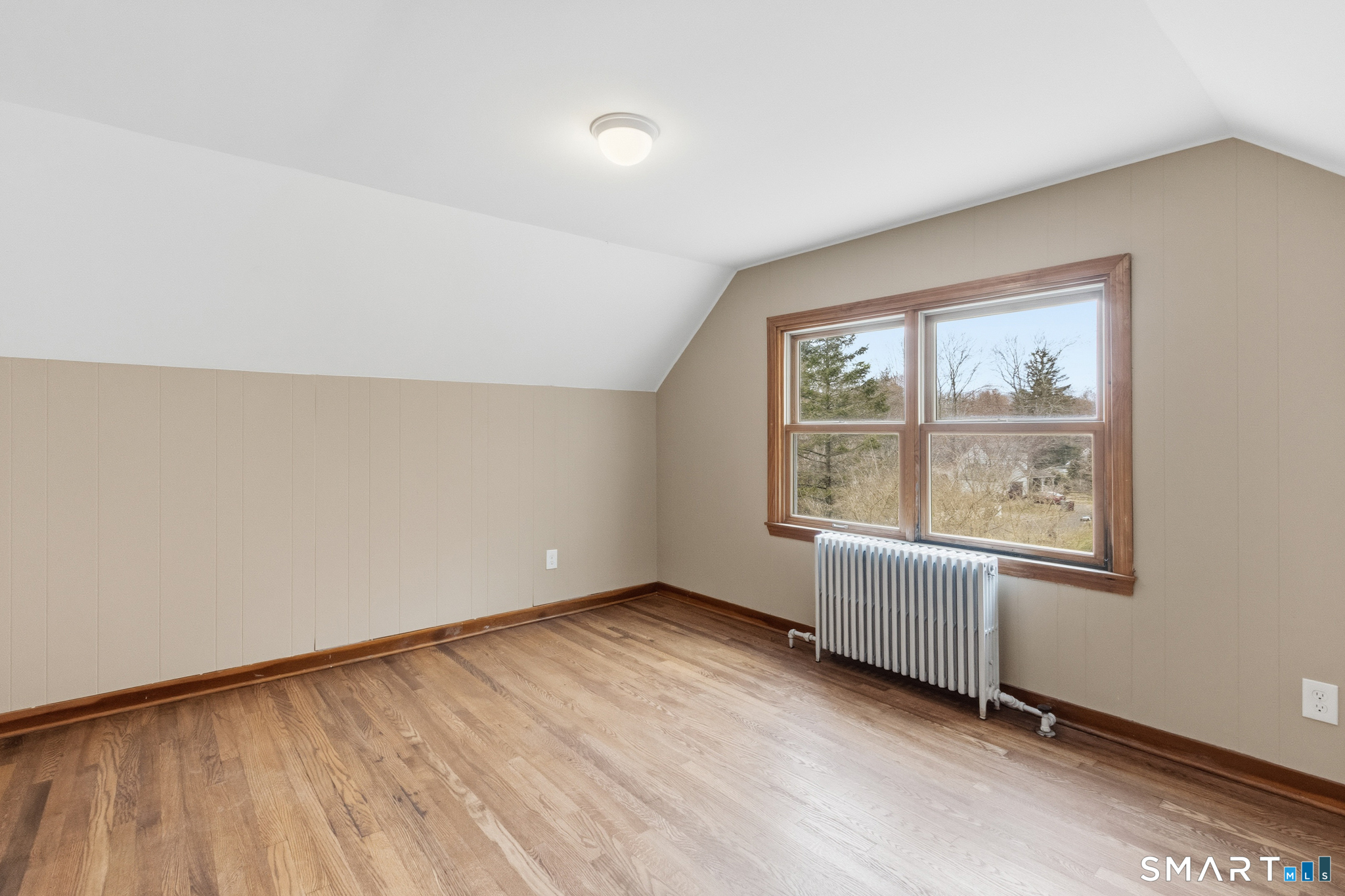 217 East Waterbury Road Naugatuck, CT 06770 - Photo 24 of 38 an empty room with windows