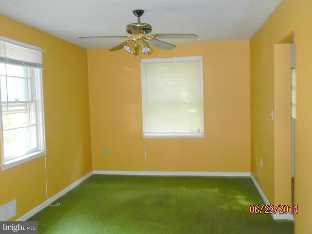 6811 Queens Ferry Road Baltimore, MD 21239 - Photo 5 of 20 Dining Room