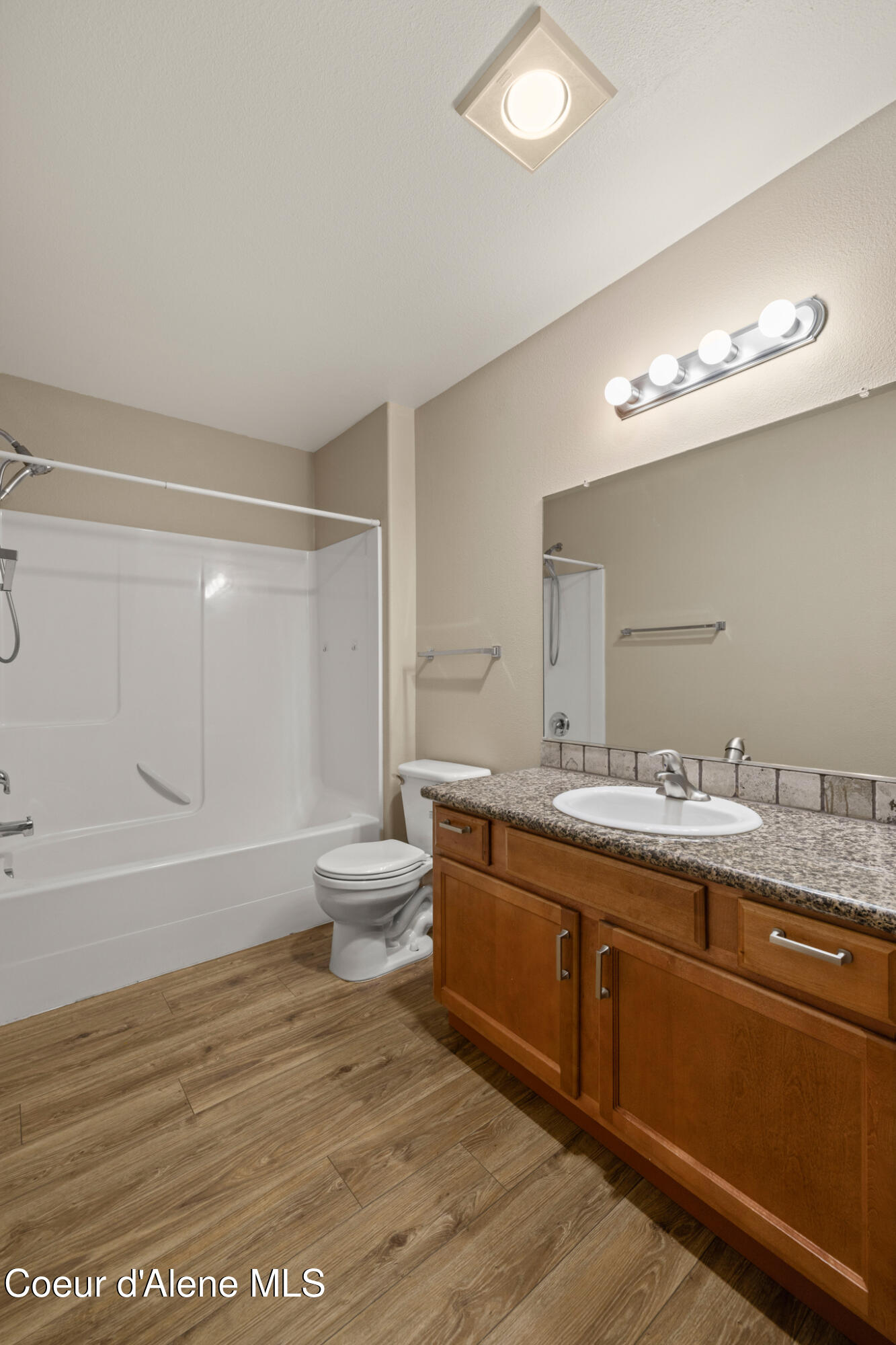304 North Greensferry Road, Unit 108 Post Falls, ID 83854 - Photo 8 of 29 22_SelkirkMedia