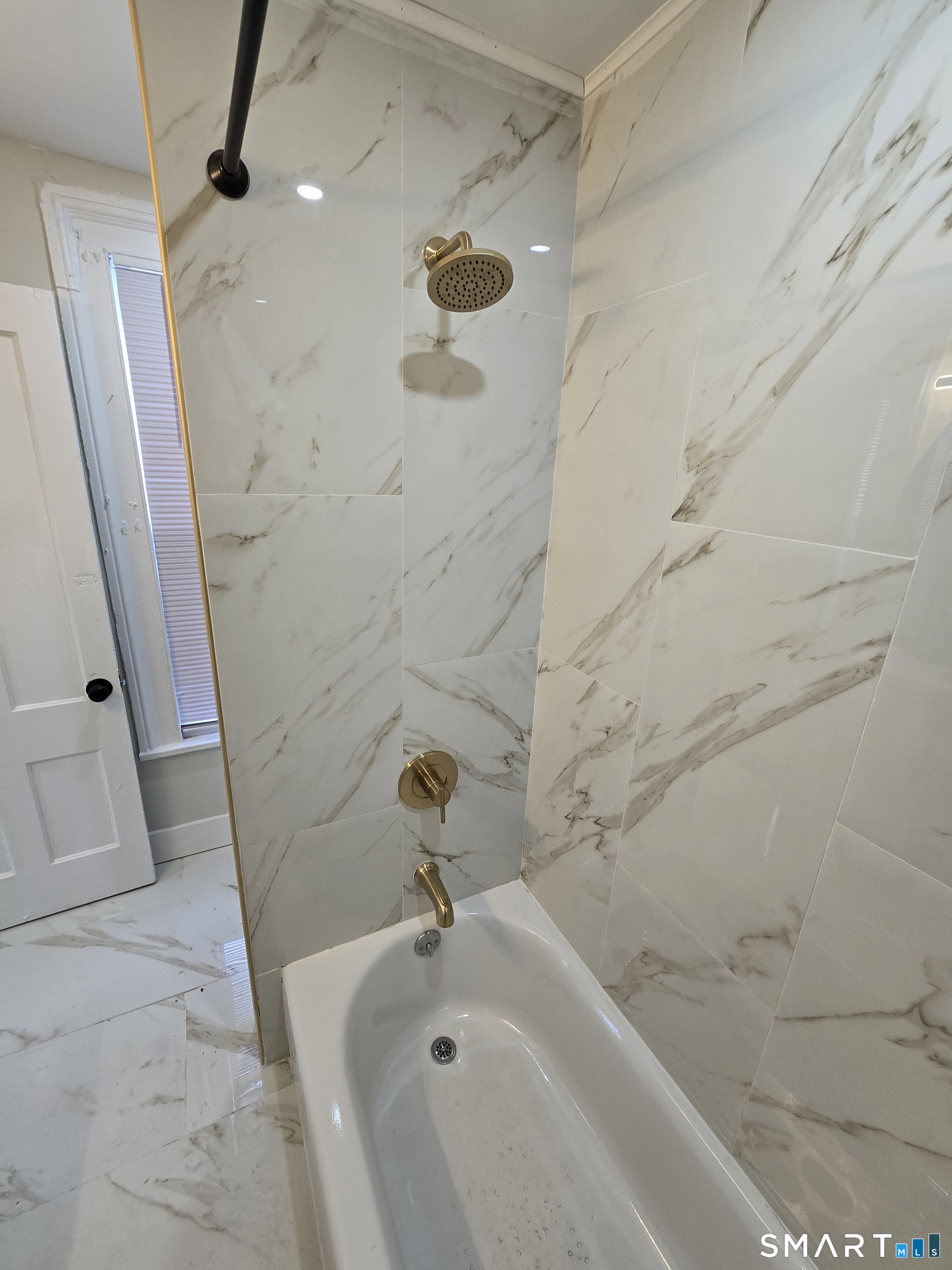 80 Dickerman Street New Haven, CT 06511 - Photo 21 of 31 a bathroom with a sink and a tub