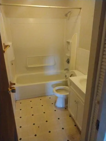 $205,000 | 367 Hildreth Street, Unit 33, Lowell, MA 01850