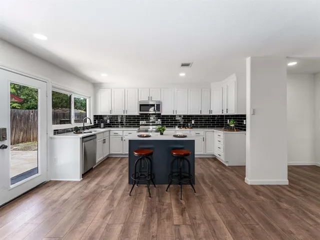 $2,600 | 1824 Arundel Drive, Carrollton, TX 75007