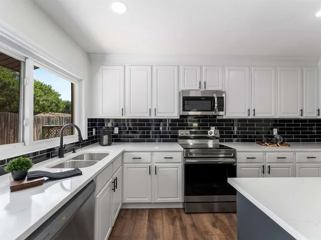 $2,600 | 1824 Arundel Drive, Carrollton, TX 75007