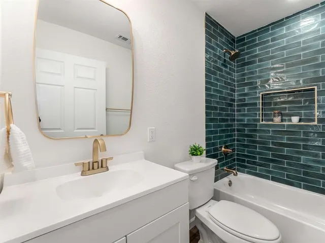 $2,600 | 1824 Arundel Drive, Carrollton, TX 75007