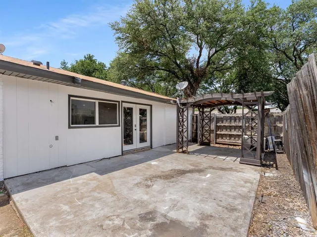 $2,600 | 1824 Arundel Drive, Carrollton, TX 75007