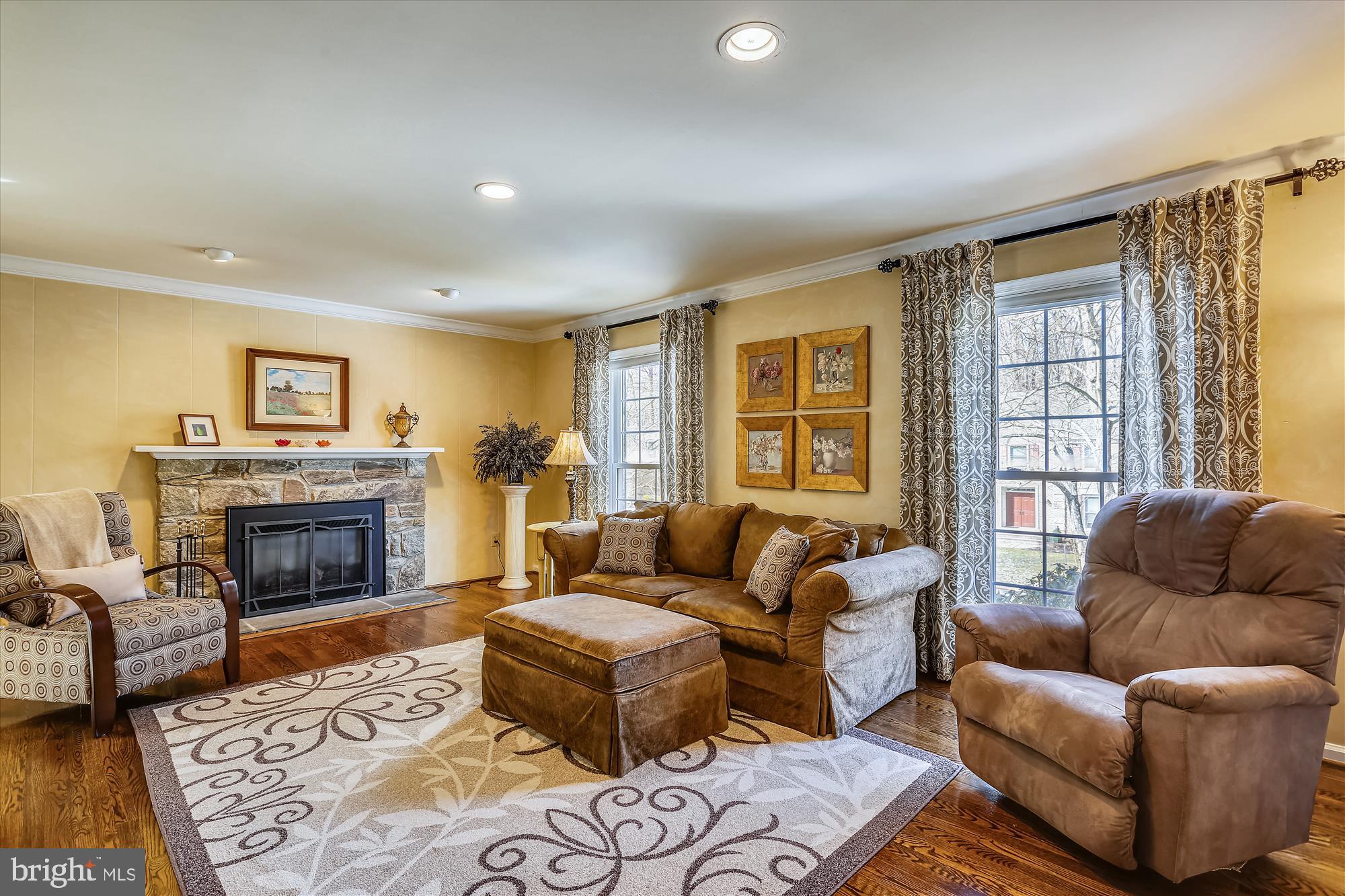 9520 Reach Road Potomac, MD 20854 - Photo 8 of 50 Family room