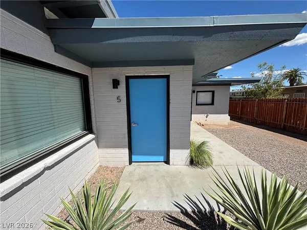 $825 | 218 South 11th Street, Unit 5, Las Vegas, NV 89101