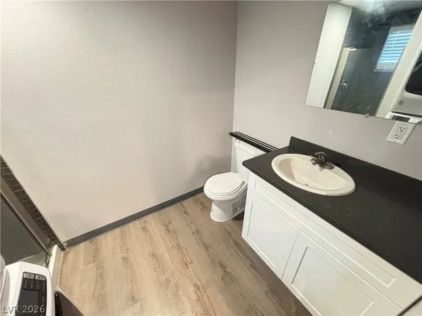 $825 | 218 South 11th Street, Unit 5, Las Vegas, NV 89101
