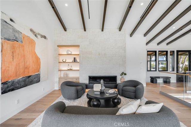 a view of a living room